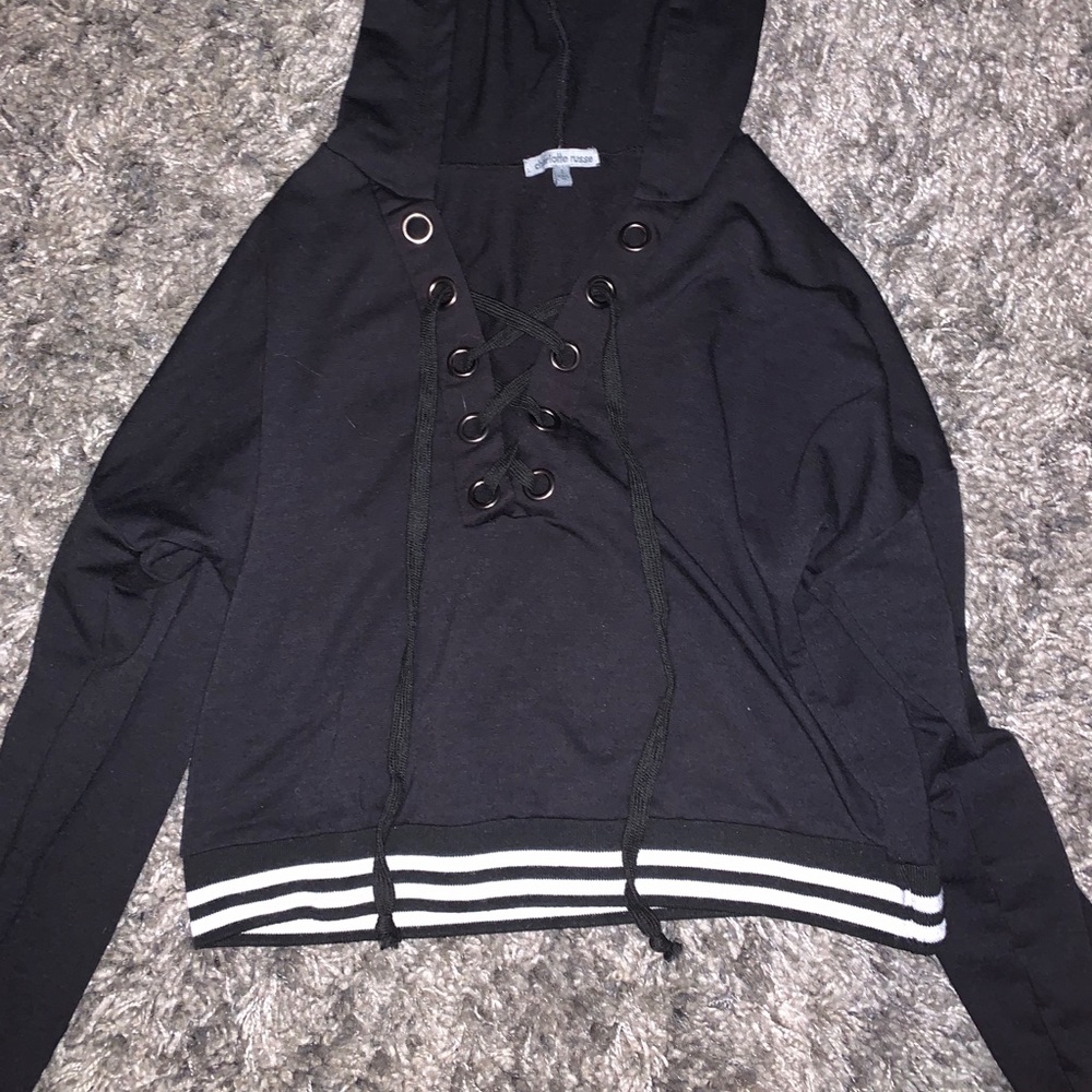 Black long sleeve crop top